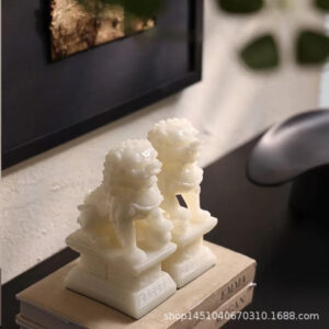 Cặp sư tử trắng